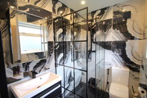 Photo 24- click for photo gallery